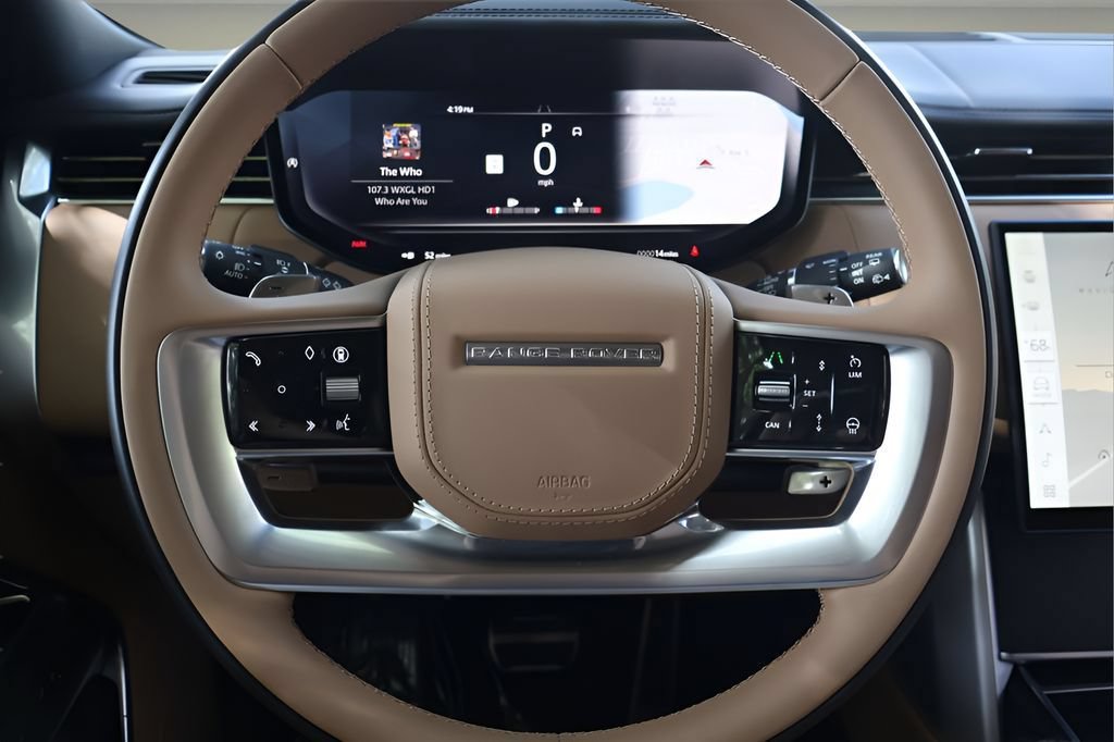 New 2026 Land Rover Range Rover Long Wheelbase SE AWD/4WD image 18