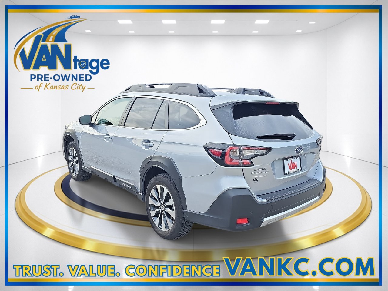 Certified 2025 Subaru Outback Limited AWD/4WD image 9