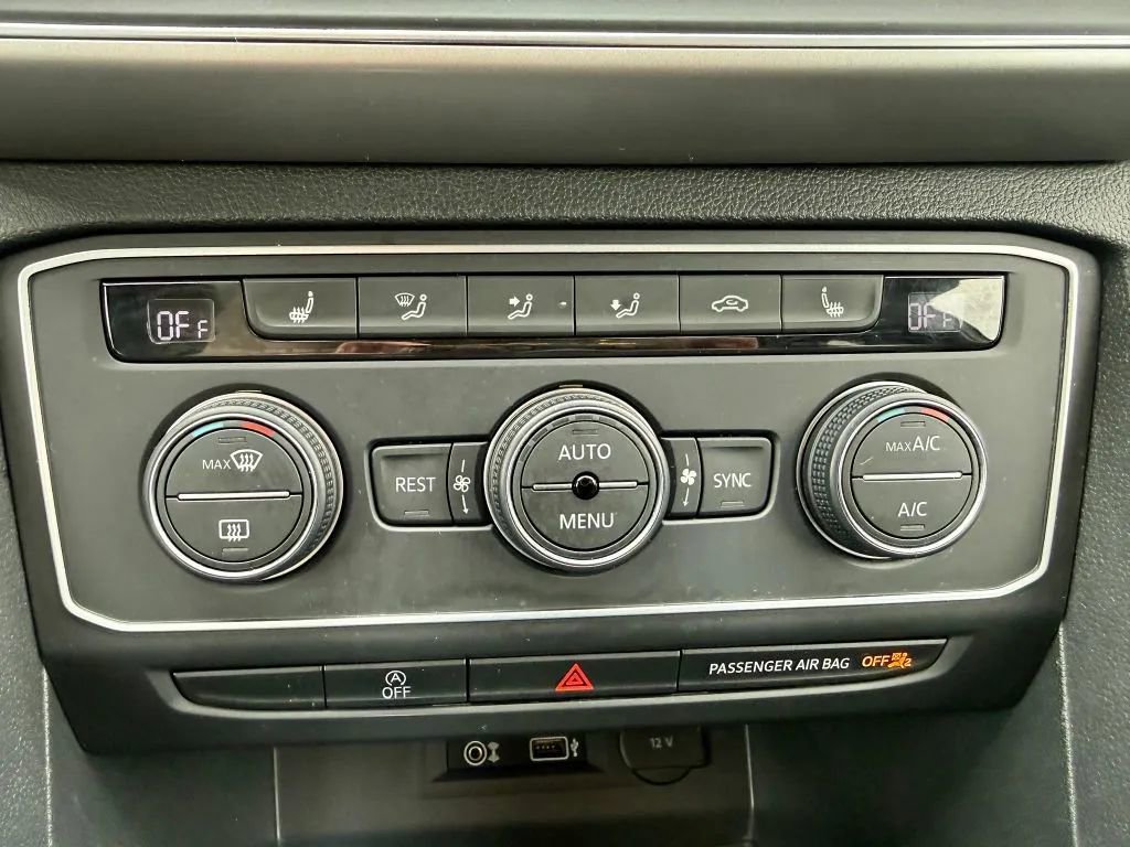 Used 2019 Volkswagen Atlas SE w/ Panoramic Sunroof Package AWD/4WD image 23