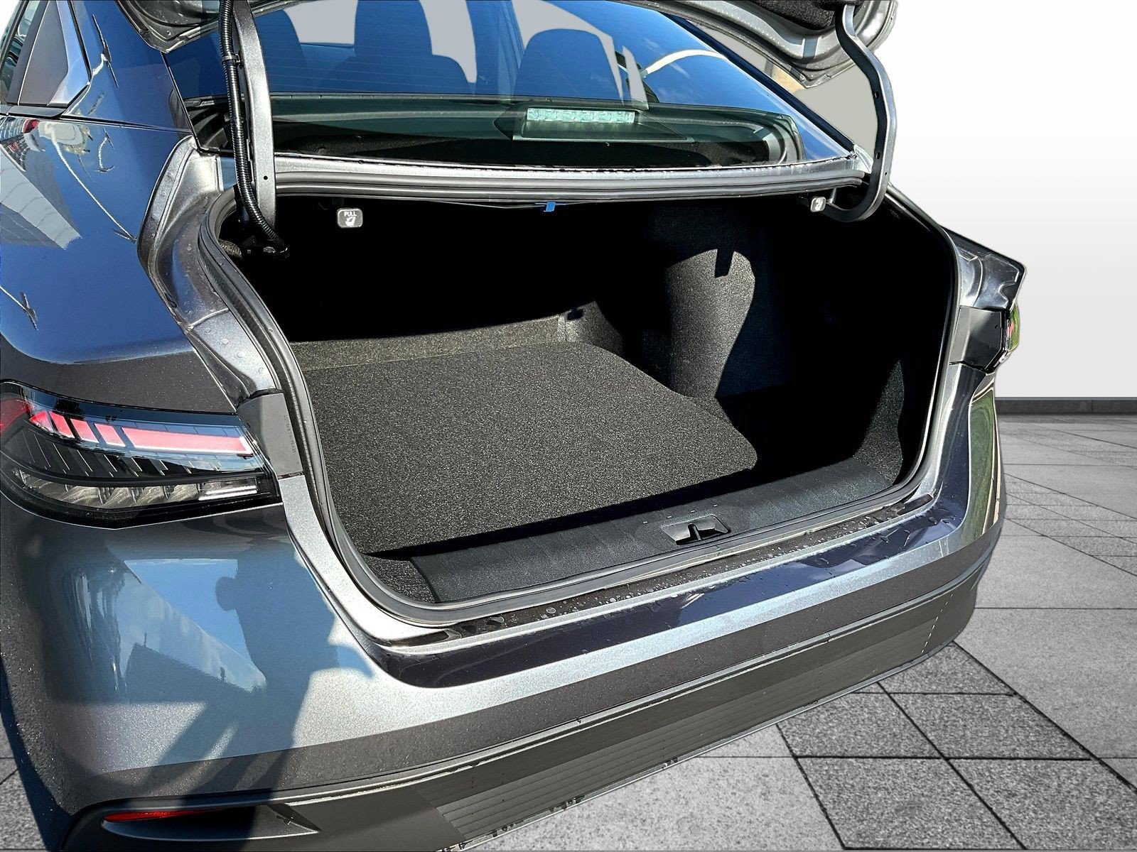 New 2027 Nissan Sentra S w/ S Cold Weather Package FWD image 6