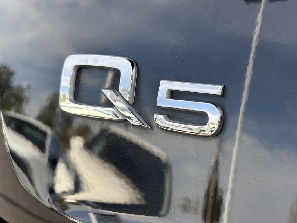 Used 2021 Audi Q5 2.0T Premium AWD/4WD image 11