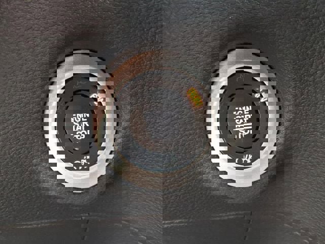 New 2025 Chrysler Pacifica Select w/ Fav Edition Package FWD image 22