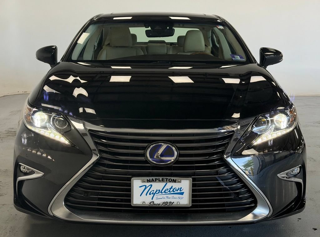Used 2017 Lexus ES 300h FWD image 7