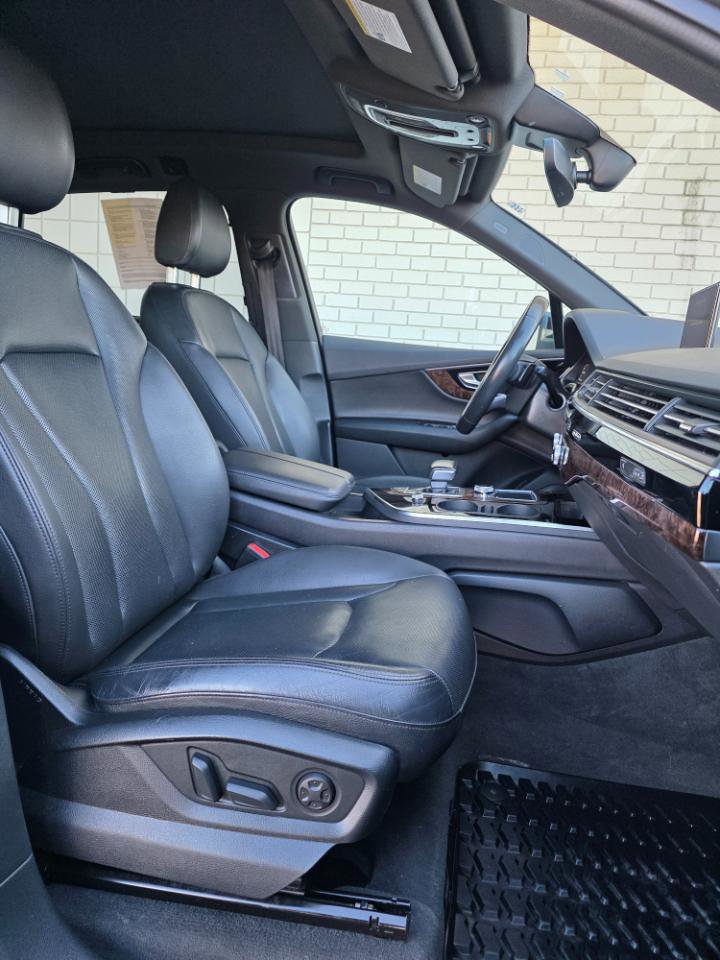 Used 2018 Audi Q7 3.0T Premium Plus w/ Premium Plus Package AWD/4WD image 13