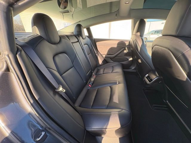 Used 2018 Tesla Model 3 Long Range image 39