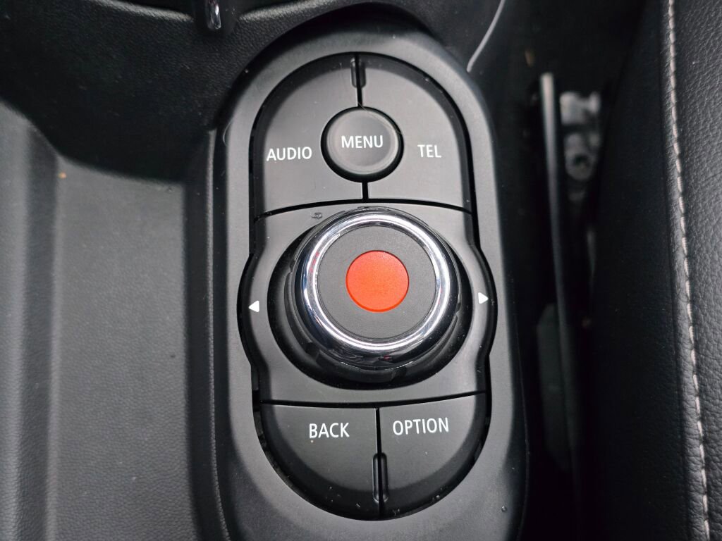 Used 2016 MINI Cooper S image 27