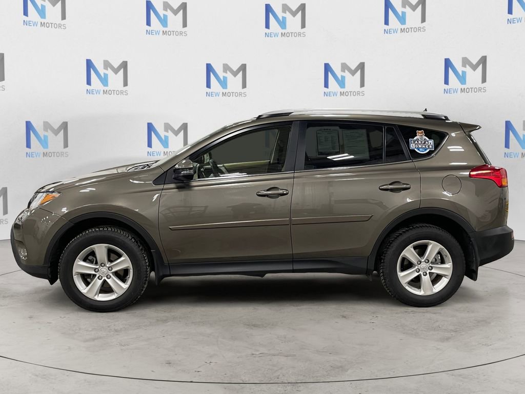 Used 2013 Toyota RAV4 XLE image 2