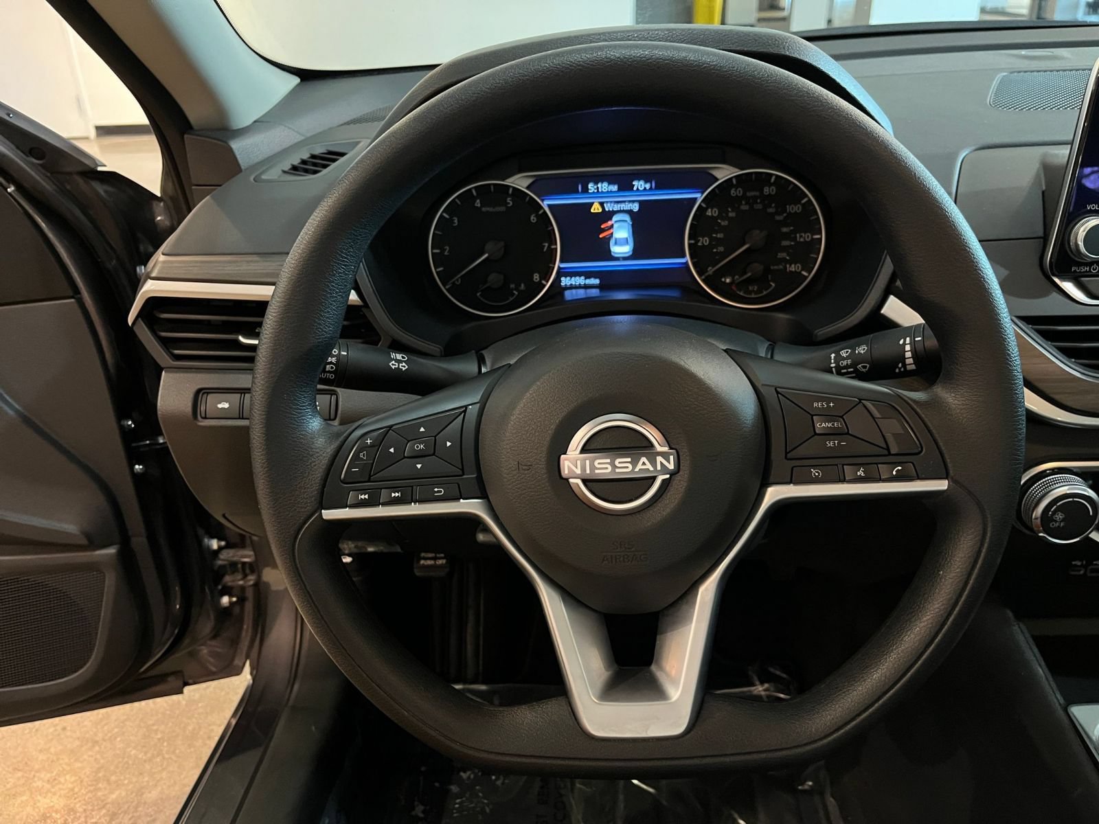 Used 2025 Nissan Altima 2.5 SV FWD image 27