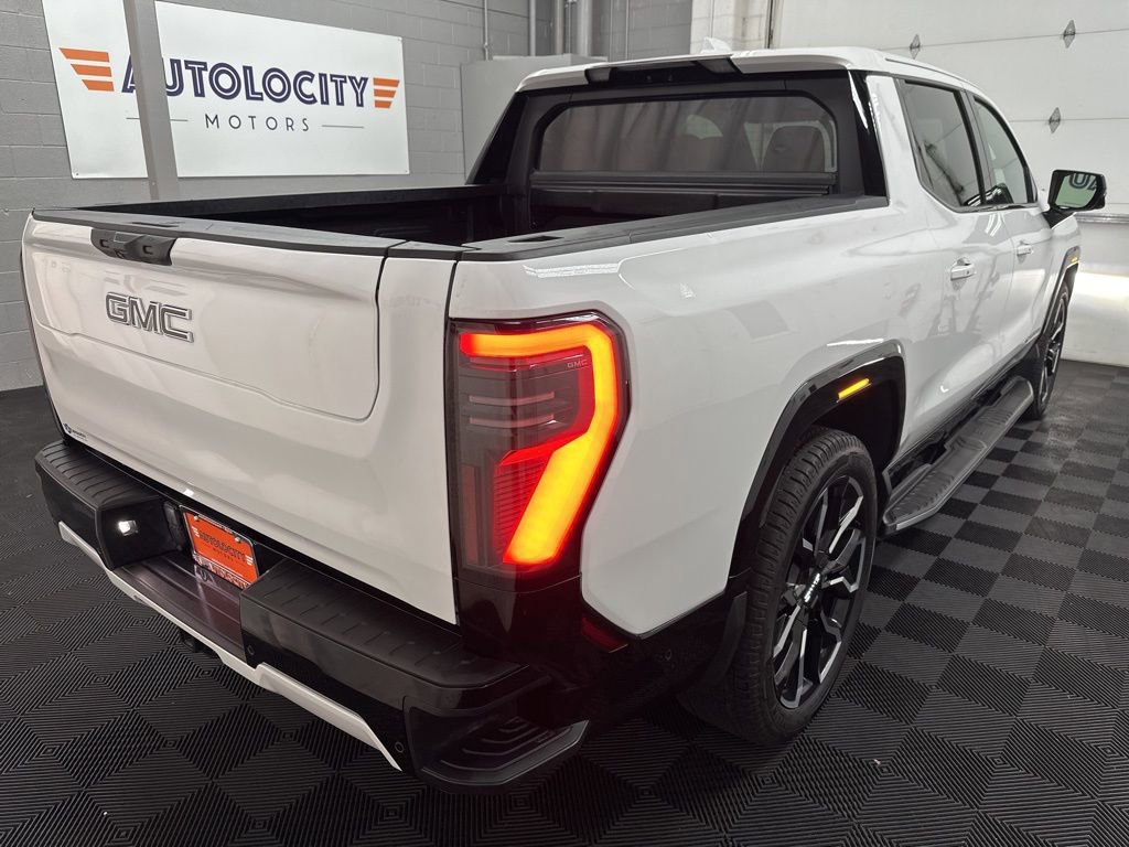 Used 2025 GMC Sierra EV Denali image 9