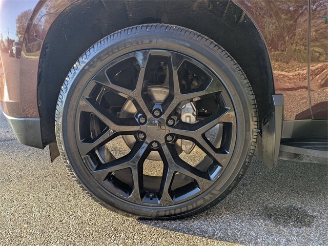 Used 2023 Chevrolet Tahoe RST image 10