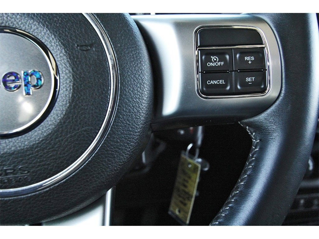 Used 2016 Jeep Wrangler Unlimited Rubicon image 16