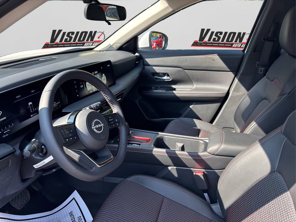 New 2025 Nissan Kicks SR image 9