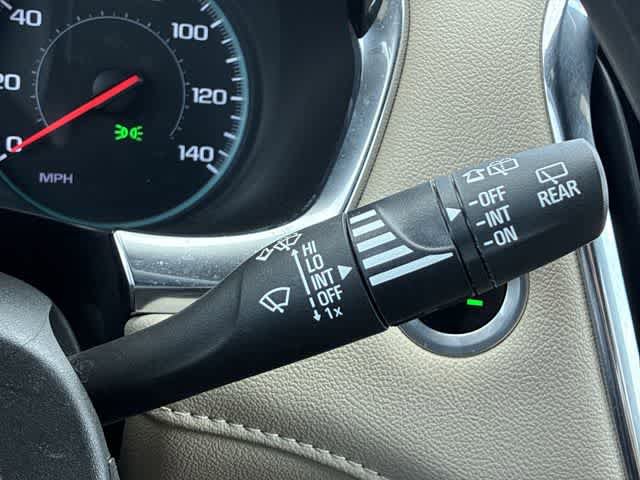 Used 2023 Chevrolet Traverse LS FWD image 26