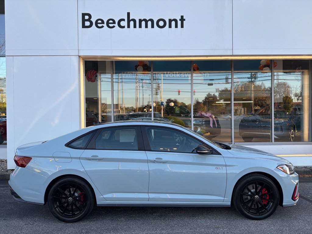 New 2027 Volkswagen Jetta GLI Autobahn FWD image 4