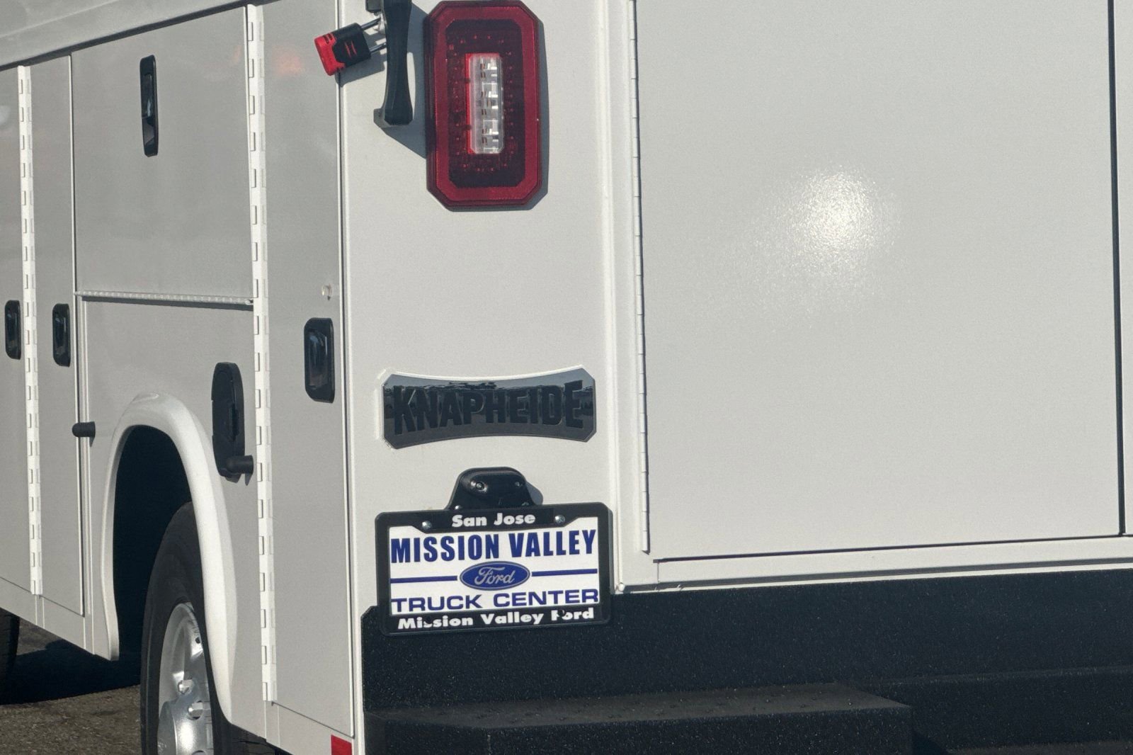 New 2026 Ford E-350 and Econoline 350 Super Duty w/ Power Equipment Group image 24