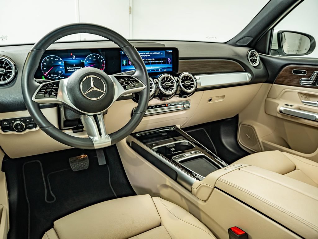 Certified 2026 Mercedes-Benz GLB 250 4MATIC image 32