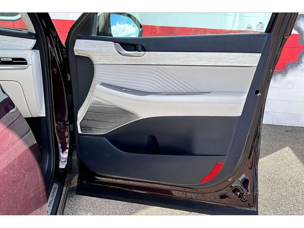 Used 2024 Hyundai Palisade Calligraphy image 20