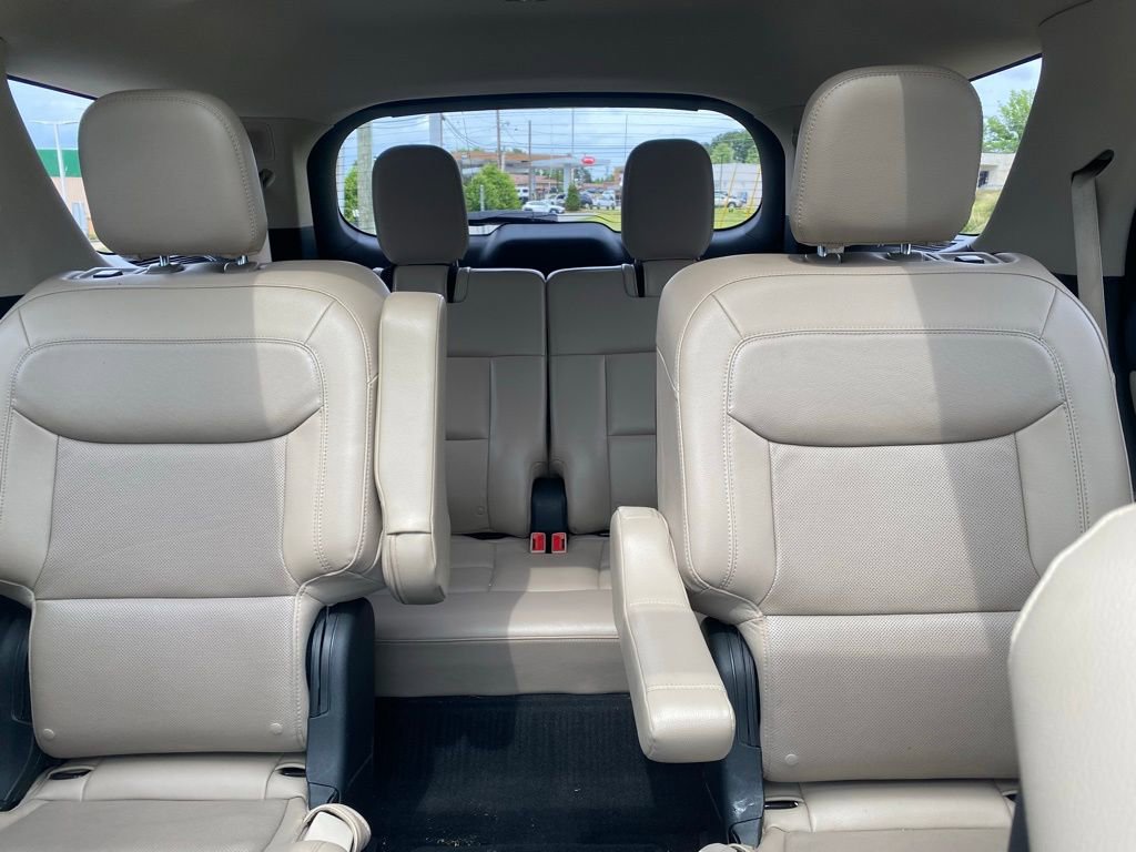 Used 2020 Ford Explorer Limited w/ Class III Trailer Tow Package image 28