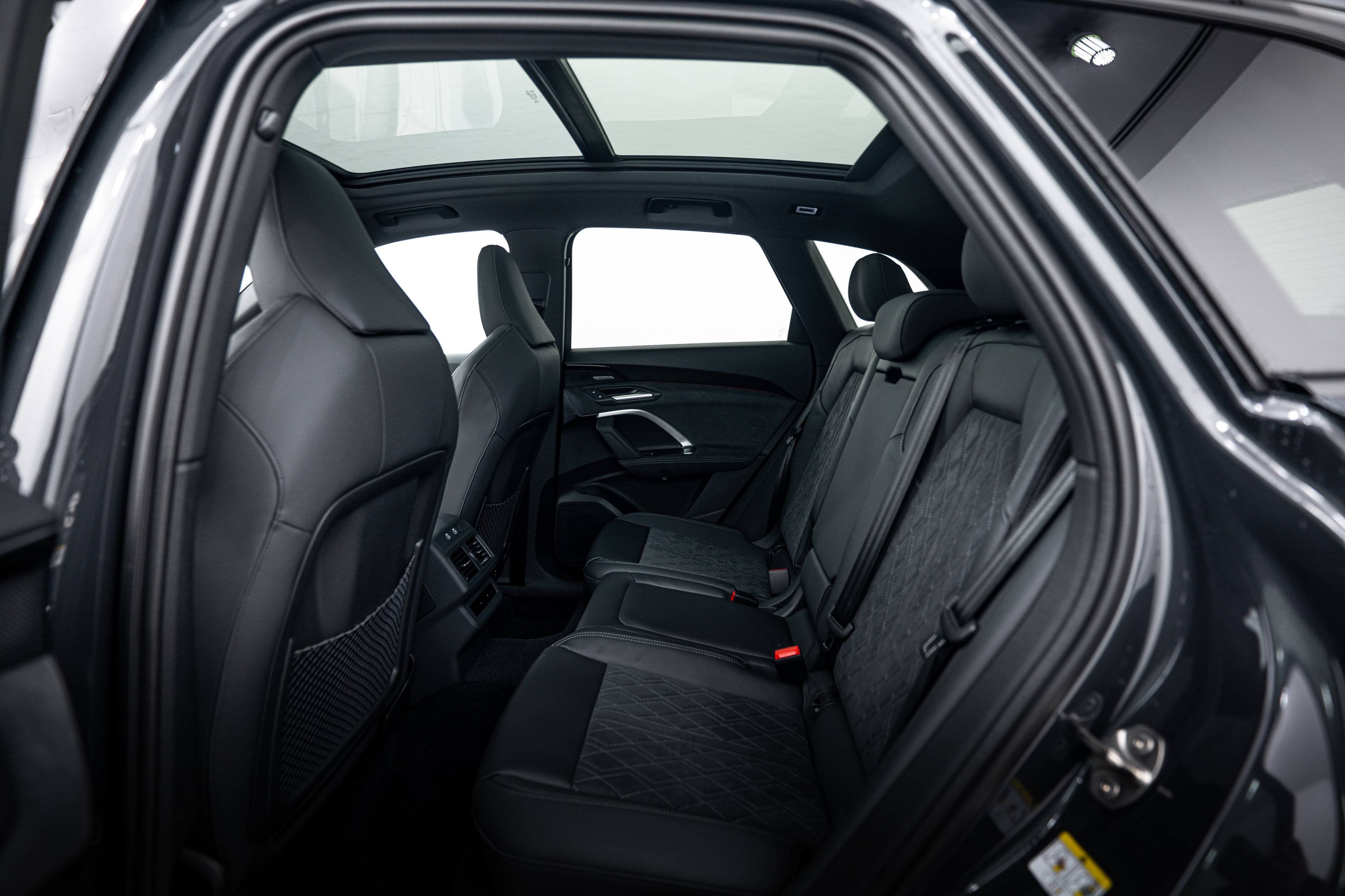 New 2025 Audi SQ5 Premium Plus image 18