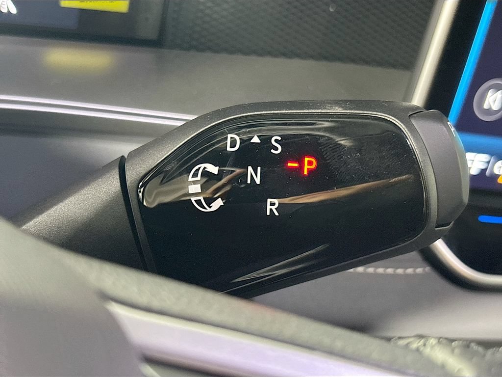 New 2026 Volkswagen Tiguan SE R-Line AWD/4WD image 17