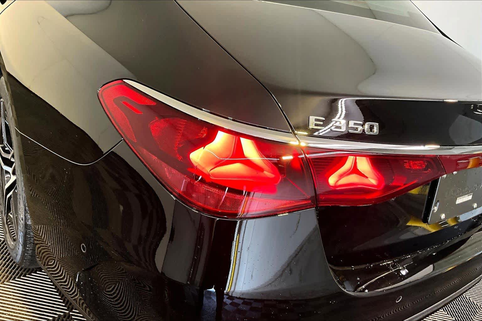 New 2026 Mercedes-Benz E 350 4MATIC Sedan image 5