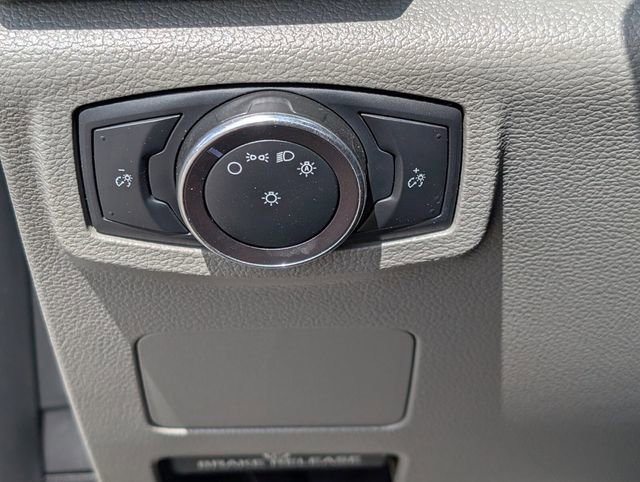 Used 2019 Ford F550 2WD Regular Cab Super Duty image 28