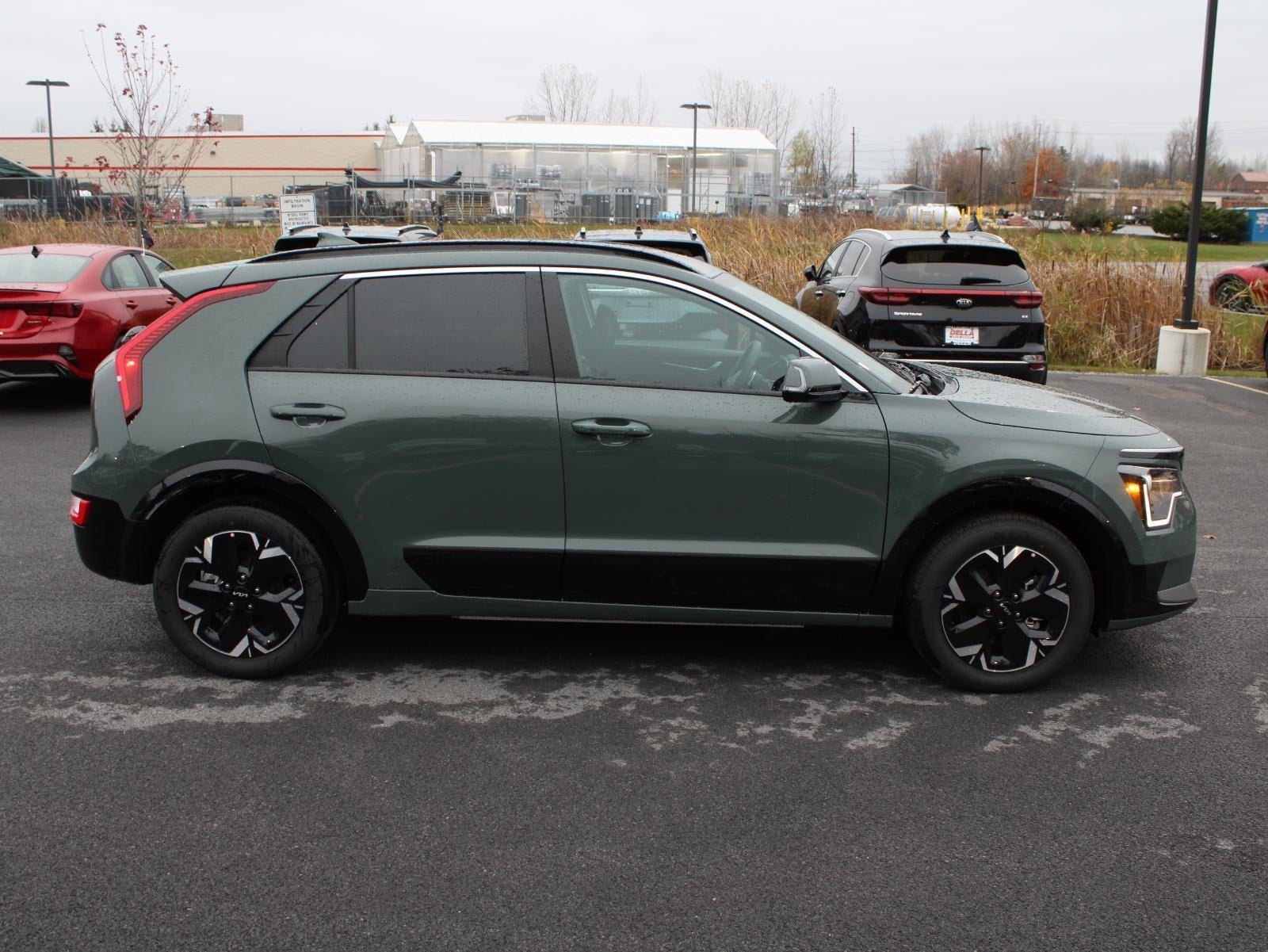 New 2025 Kia Niro Wind w/ Wind Preserve Package image 5