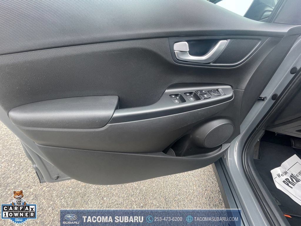 Used 2023 Hyundai Kona SE FWD image 11