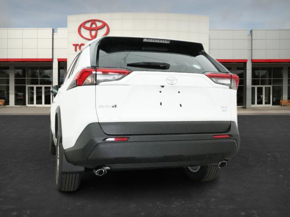 New 2025 Toyota RAV4 XLE image 15