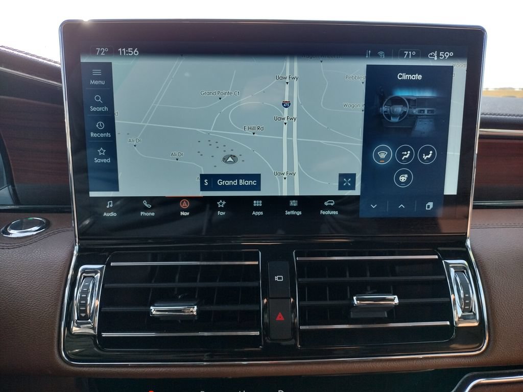 Used 2022 Lincoln Navigator Reserve AWD/4WD image 4
