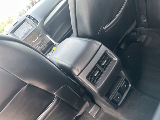 Used 2019 Ford Edge SEL w/ Equipment Group 201A AWD/4WD image 24