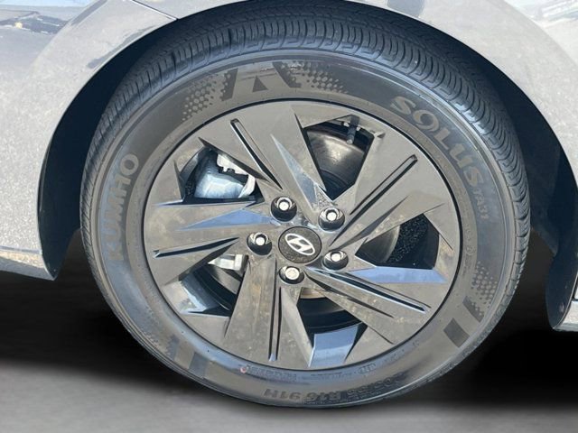 Used 2023 Hyundai Elantra SEL FWD image 26