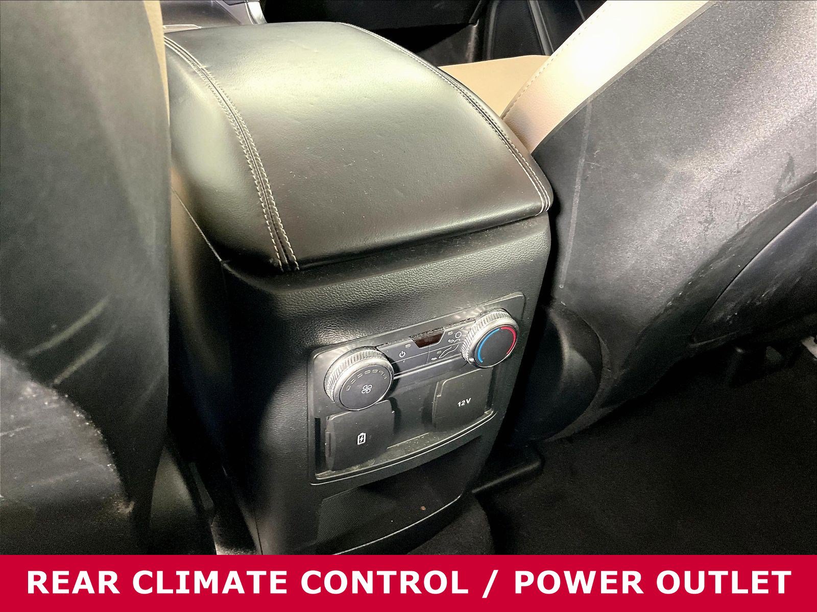 Used 2020 Ford Explorer XLT w/ Equipment Group 202A AWD/4WD image 10