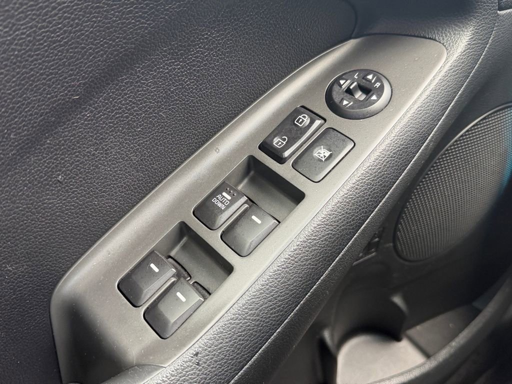 Used 2018 Kia Forte S FWD image 17