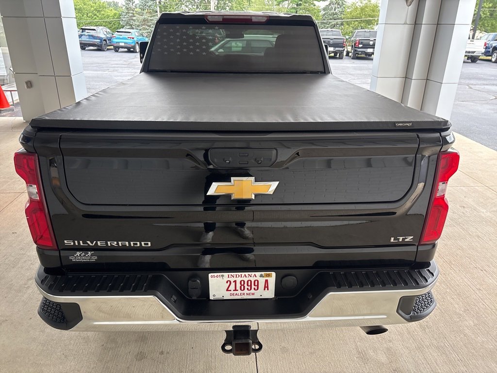 Used 2024 Chevrolet Silverado 2500 LTZ w/ LTZ Convenience Package image 24