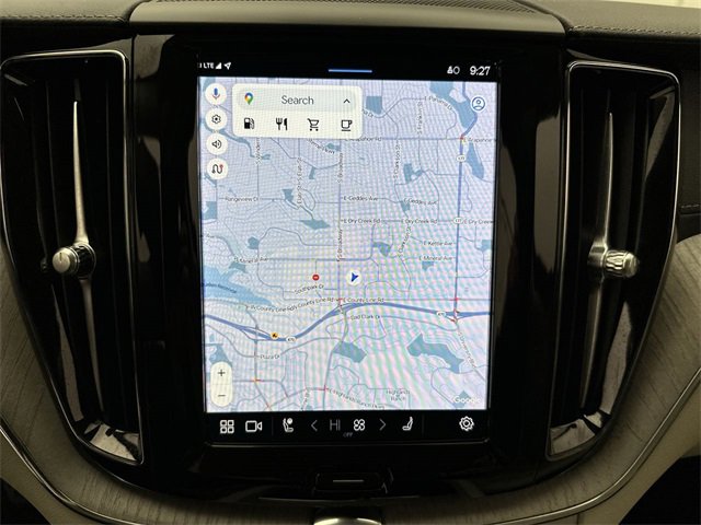 Certified 2023 Volvo XC60 B5 Ultimate w/ Climate Package image 18