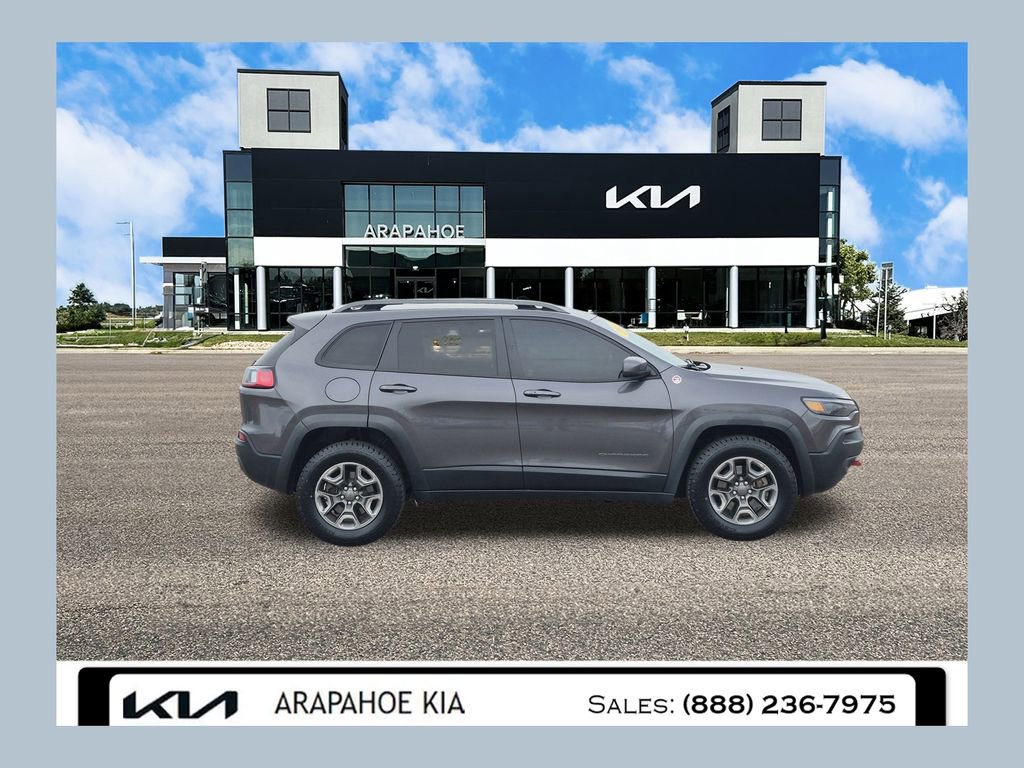 Used 2019 Jeep Cherokee Trailhawk w/ Cold Weather Group image 1