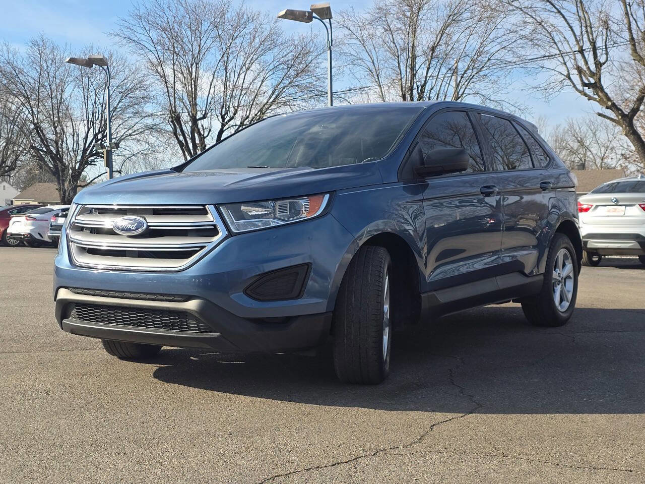Used 2018 Ford Edge SE image 2