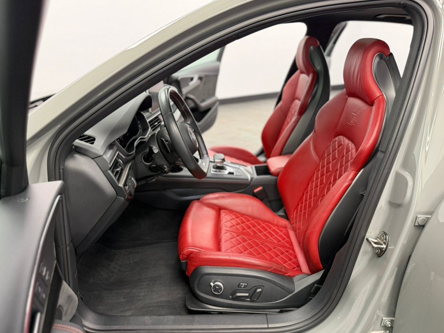 Used 2019 Audi S4 Premium Plus w/ Premium Plus Package AWD/4WD image 34