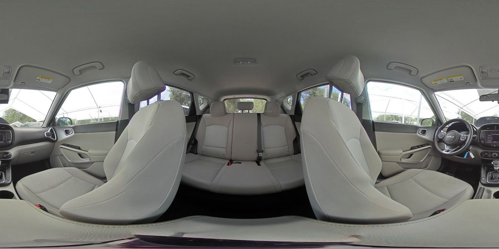 Used 2025 Kia Soul LX w/ LX Technology Package FWD image 39