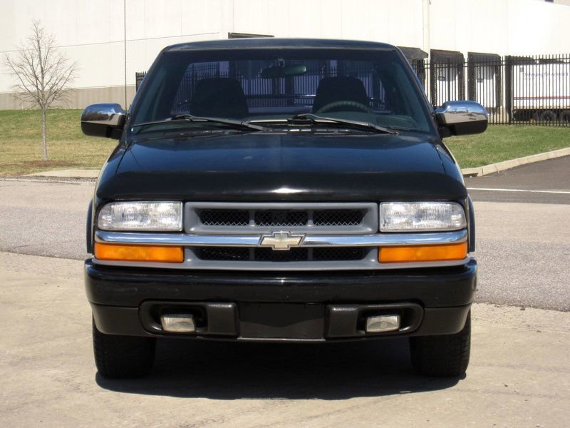 Used 2002 Chevrolet S10 Pickup 2WD Extended Cab w/ Comfort Convenience Pkg image 5