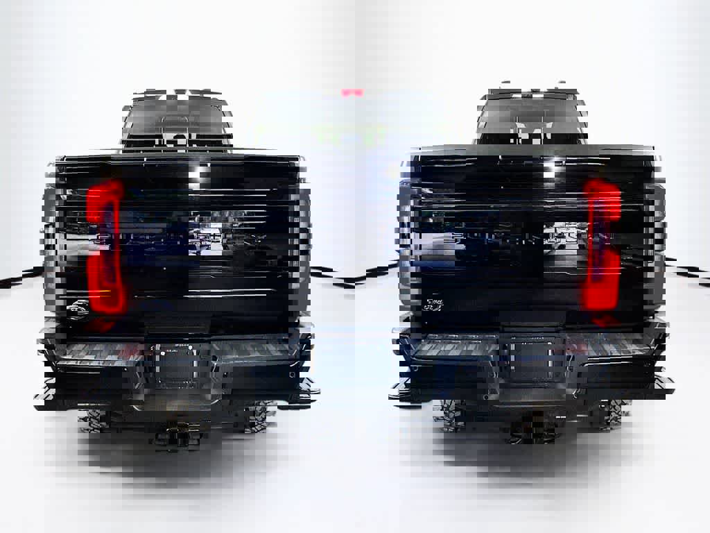 New 2026 Ford F250 Platinum w/ Tremor Off-Road Package image 5