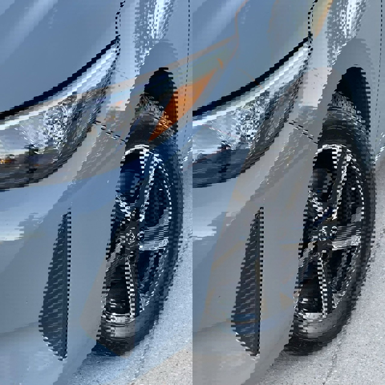 Used 2024 Nissan Sentra SV image 9