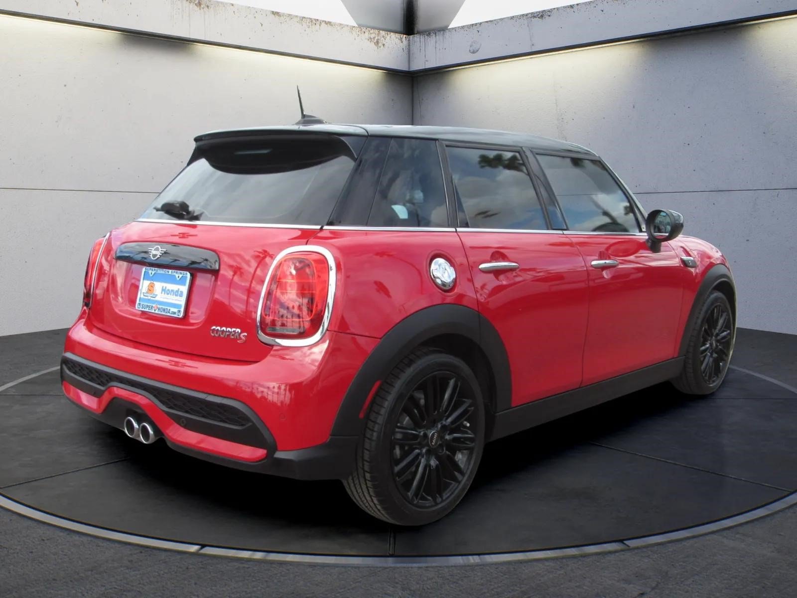 Used 2022 MINI Cooper S FWD image 5