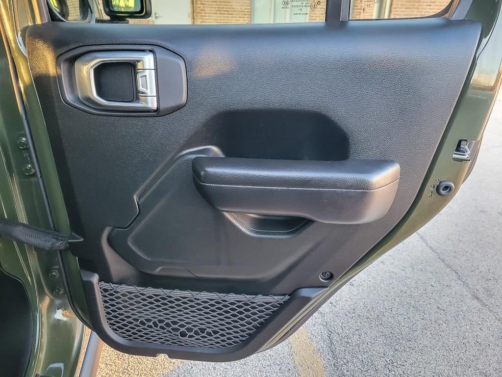 Used 2021 Jeep Wrangler Unlimited Rubicon w/ Steel Bumper Group image 21