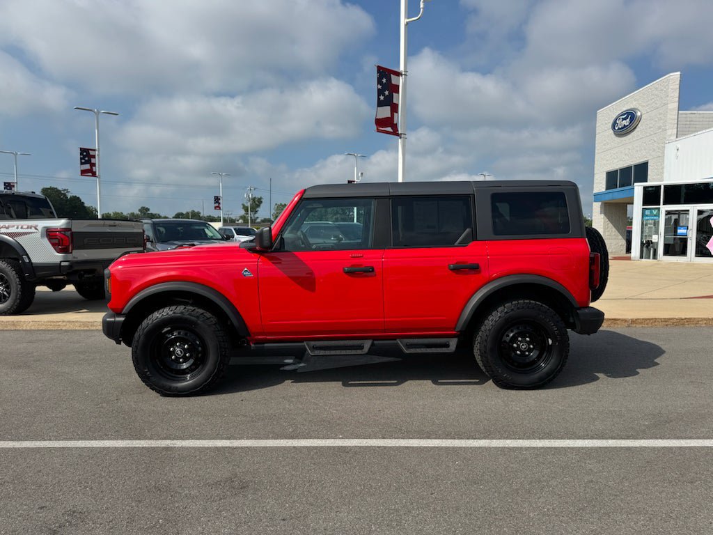 Certified 2023 Ford Bronco Black Diamond AWD/4WD image 4