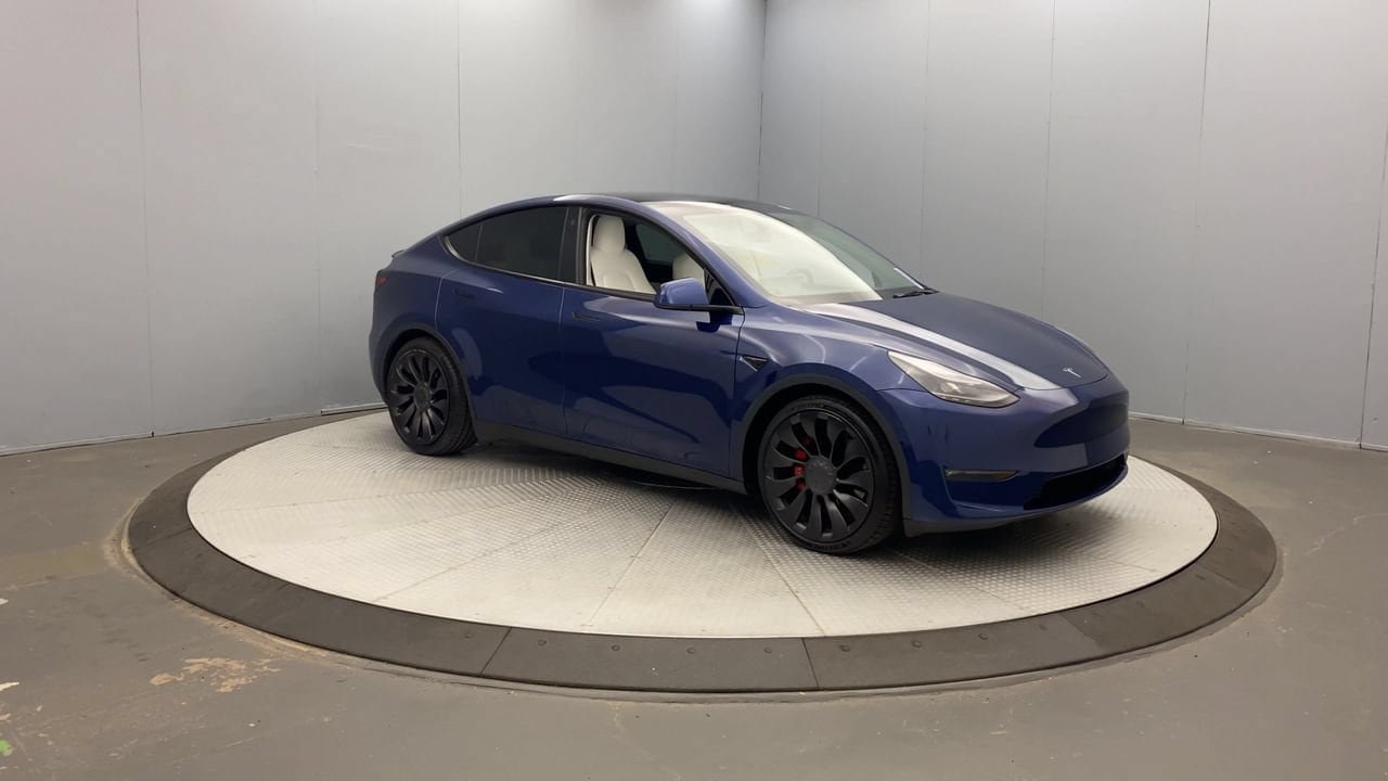 Used 2022 Tesla Model Y Performance AWD/4WD image 7
