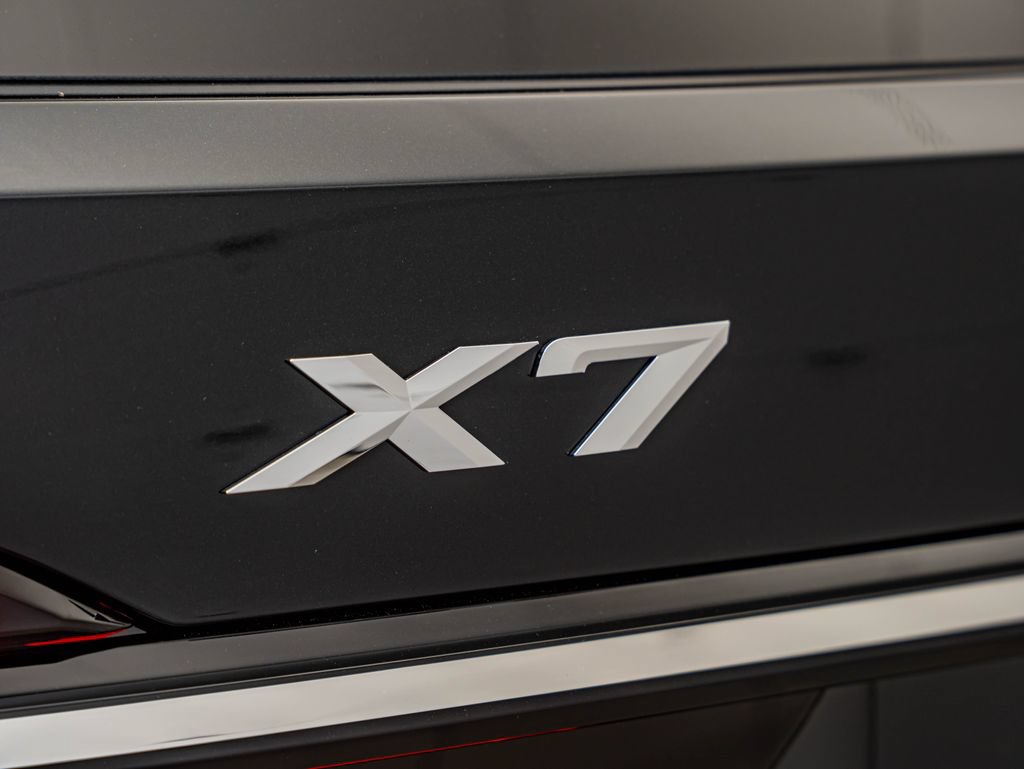 New 2027 BMW X7 xDrive40i AWD/4WD image 17