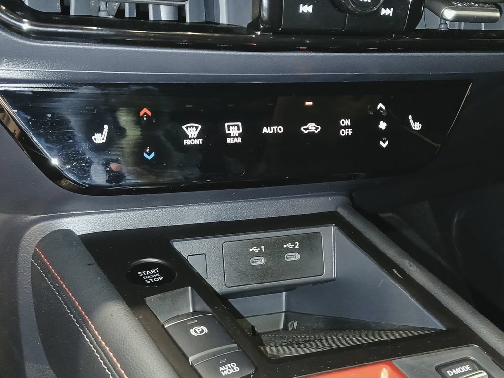 Certified 2025 Nissan Kicks SR w/ SR Premium Package AWD/4WD image 21