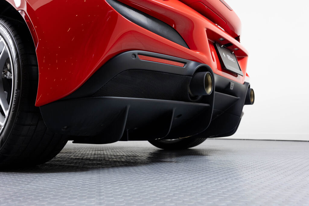 Certified 2020 Ferrari F8 Tributo image 19